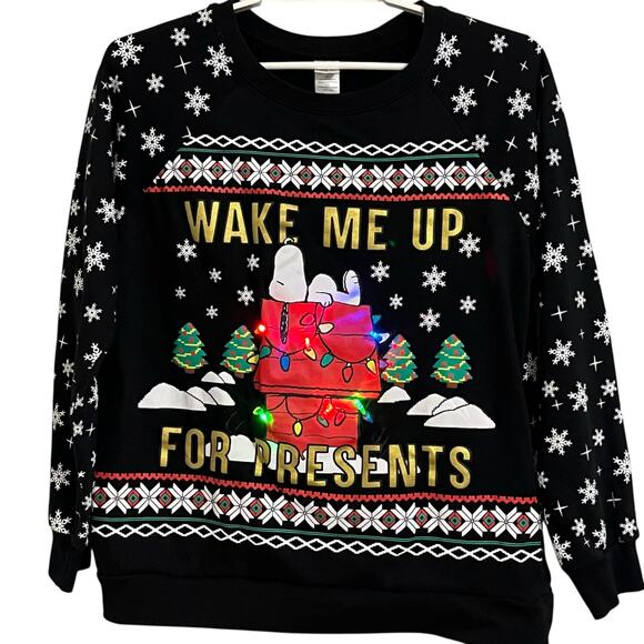 Peanuts Snoopy Light Up Christmas Ugly Christmas Sweater Sweatshirt - Picture 1 of 7